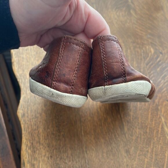 Frye slip on loafer in distressed brown - Picture 3 of 4